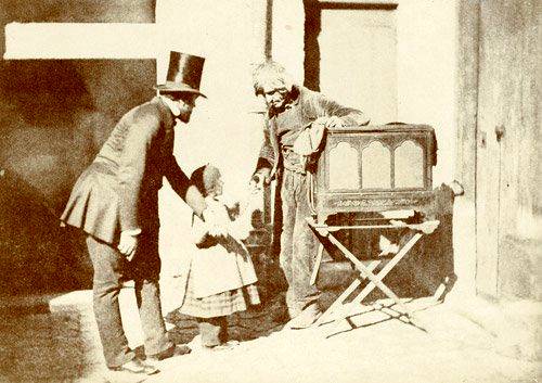 orgue de barbarie 1853 collodion calotype Charles Negre